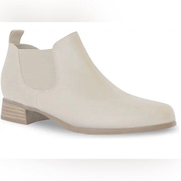 MUNRO LEATHER BOOTIE BEDFORD SIZE N